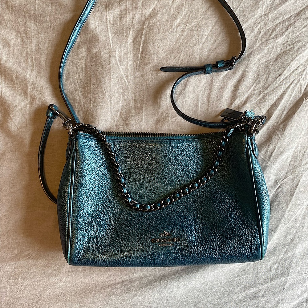 ⭐️ LAST CHANCE MAKE AN OFFER! Coach Crossbody Metallic Dark Teal Pebble Leather